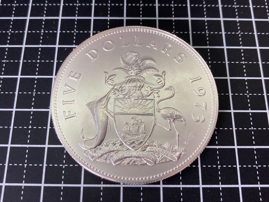 【バハマ】エリザベス 5ドル超大型銀貨(1973年)