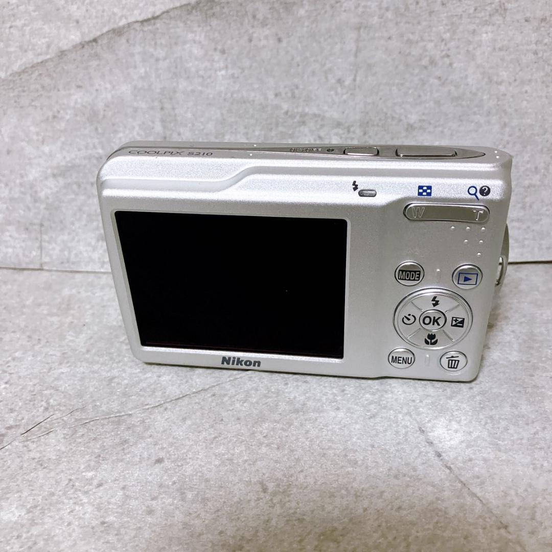 【極美品】ニコン COOLPIX S210 コンパクトデジタルカメラ シルバー