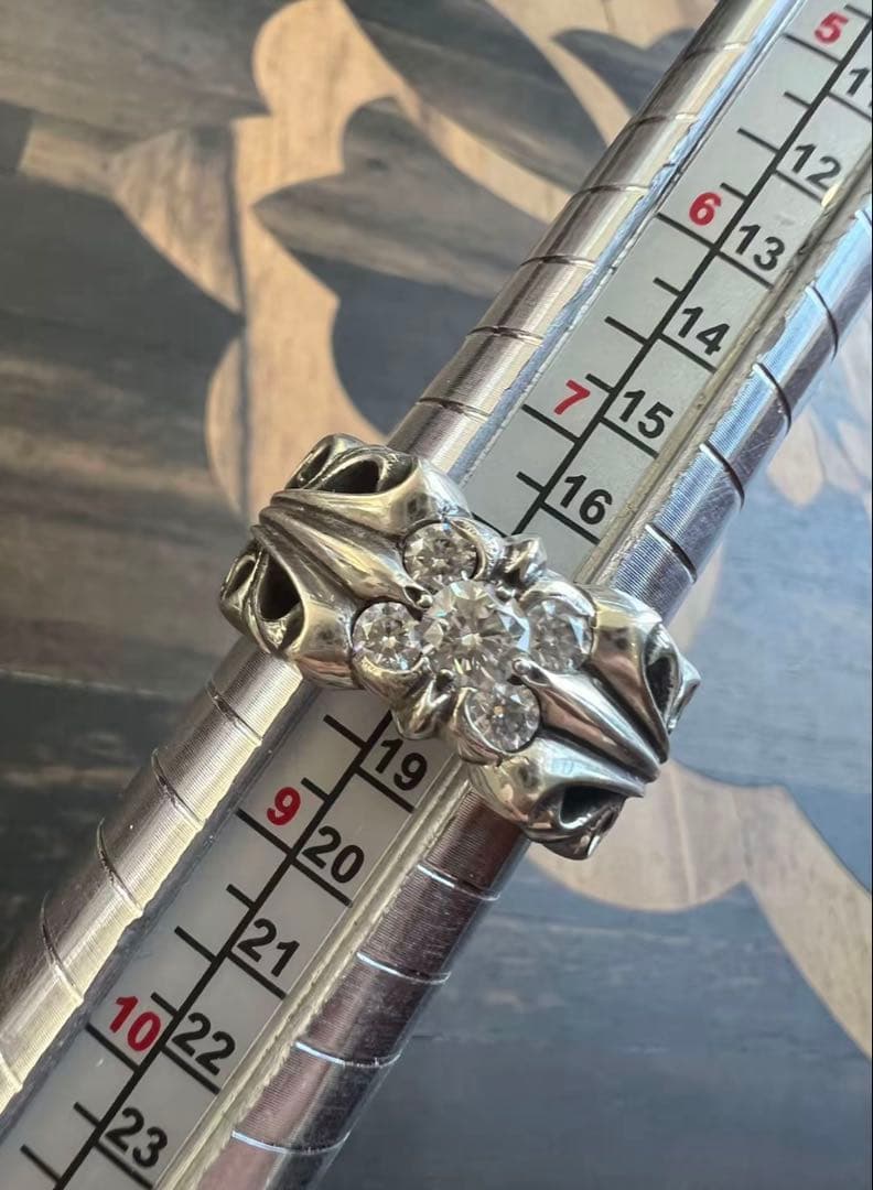 CHROMEHEARTS K&TリングPAVEダイヤ