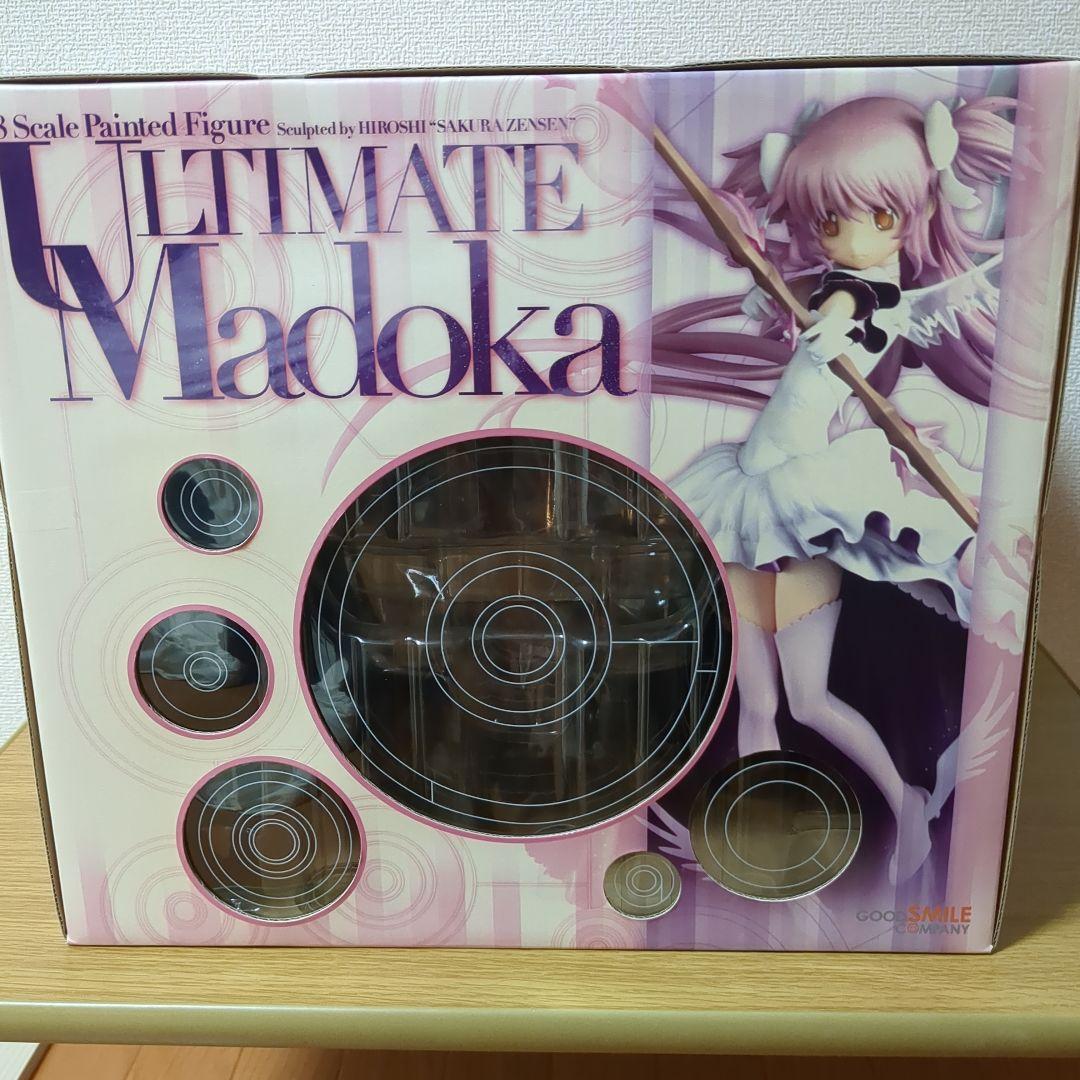 アルティメットまどか 1/8スケール フィギュア