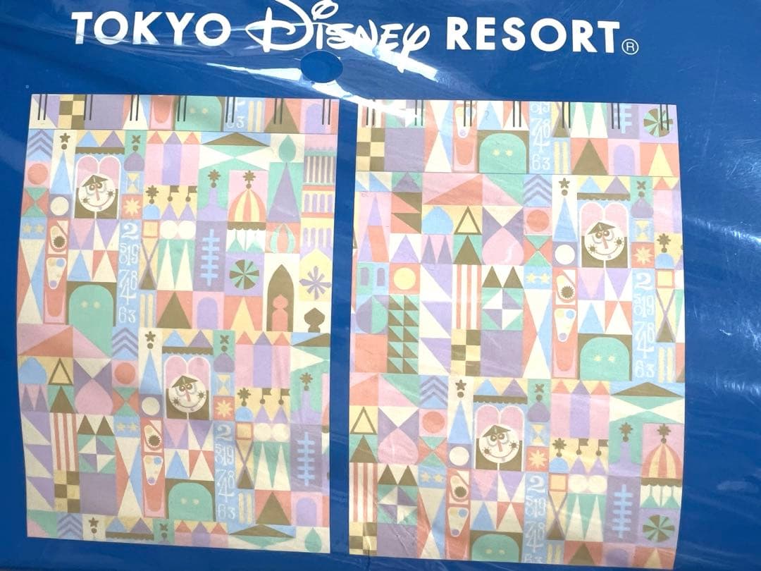 ディズニーランド　イッツァスモールワールド　カーテン