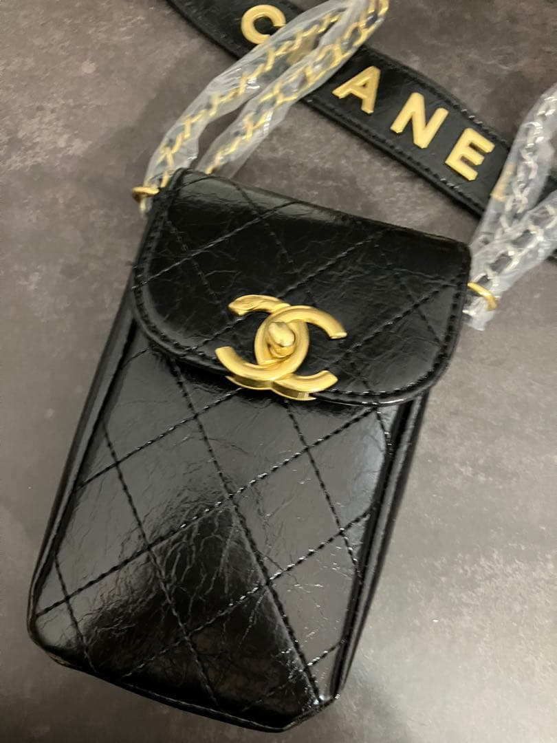 ノベルティー　スマホポーチ　ミニバック