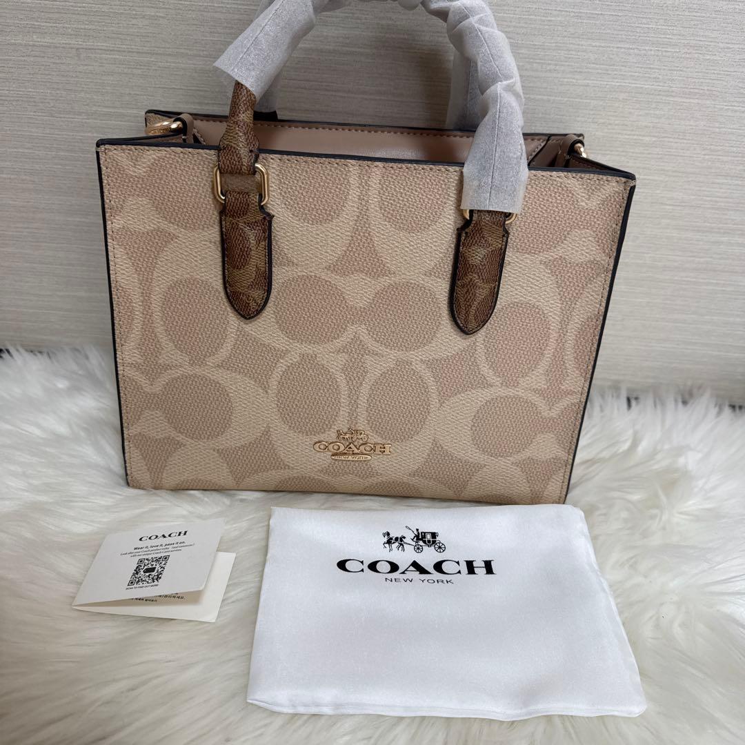 COACH ベージュ レザーショルダーバッグアウトレット