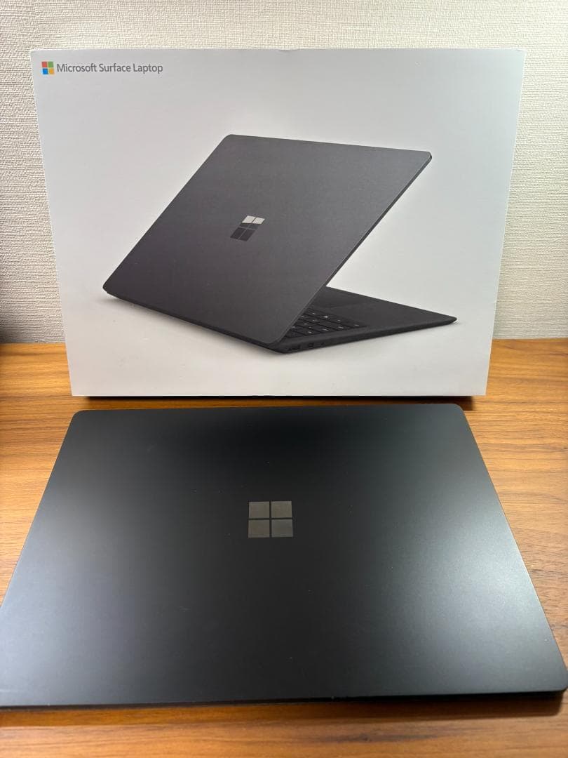 Microsoft Surface Laptop2 Officeあり