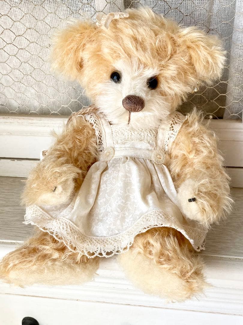 アーティストベア　テディベア　くま　ぬいぐるみ　作家　ハンドメイド