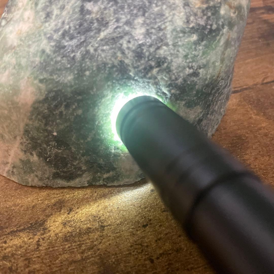 610g 糸魚川 翡翠 緑灰黒