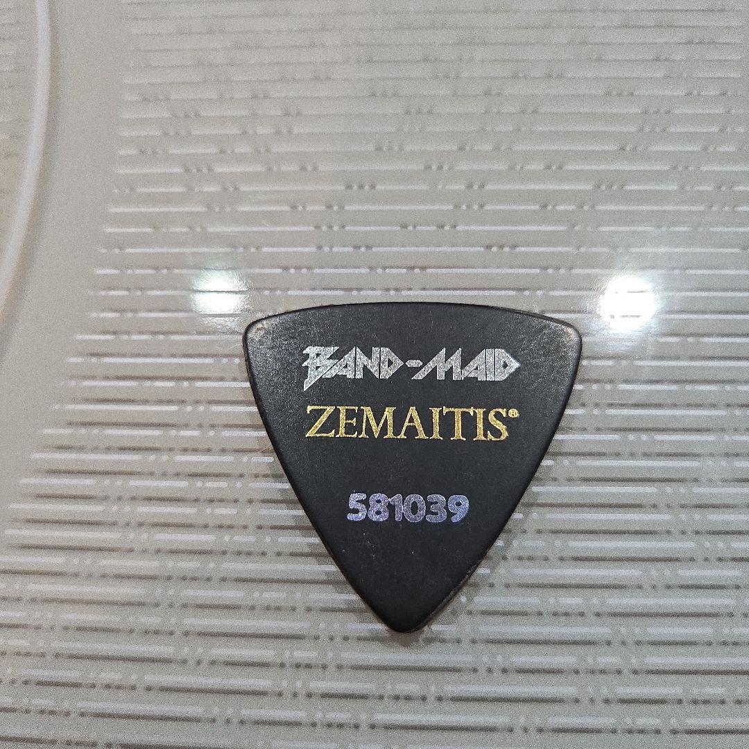 BAND-MAID 小鳩ミク　ピック