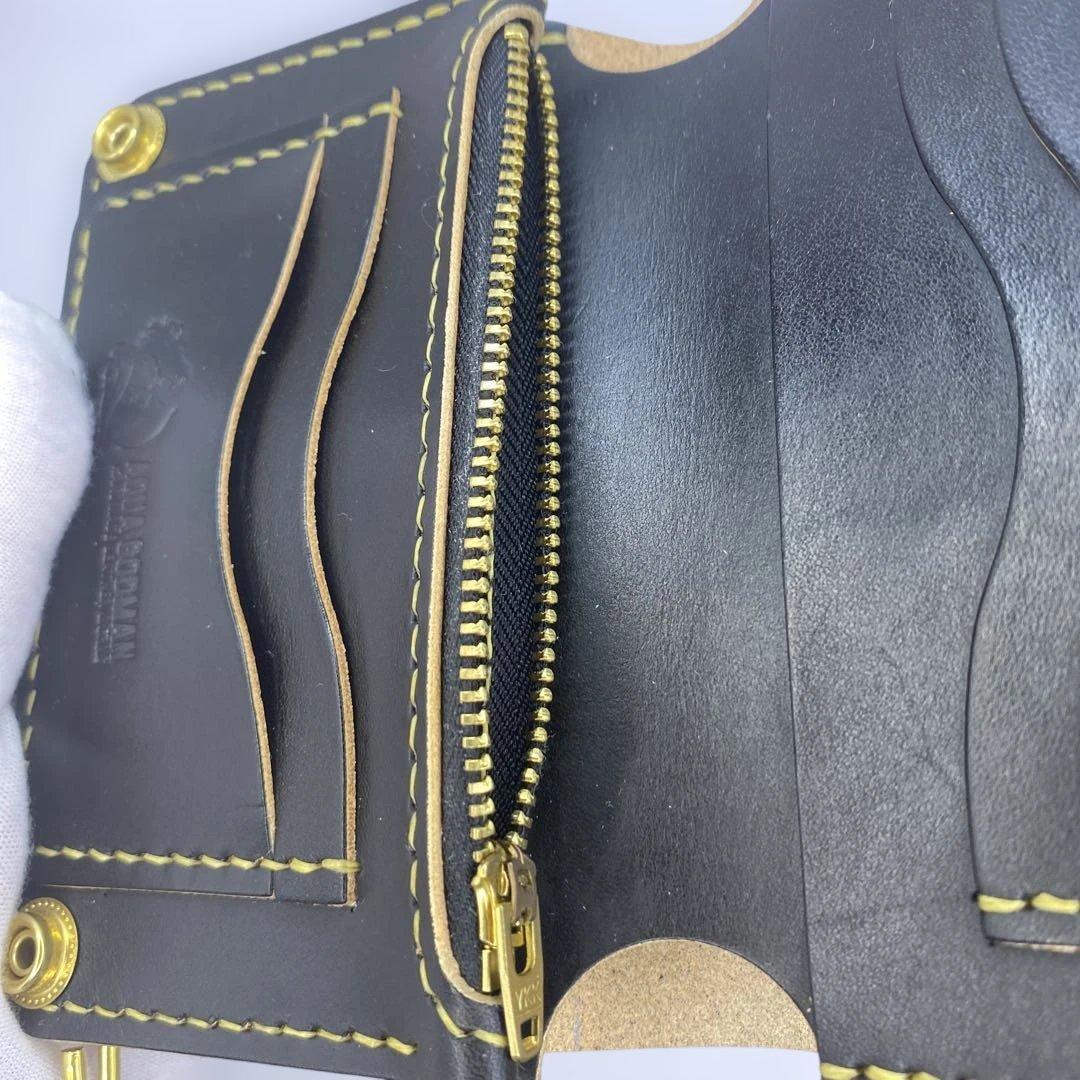 お札折らずに収納できる無骨な手染めミドルトラッカーウォレット BTW01