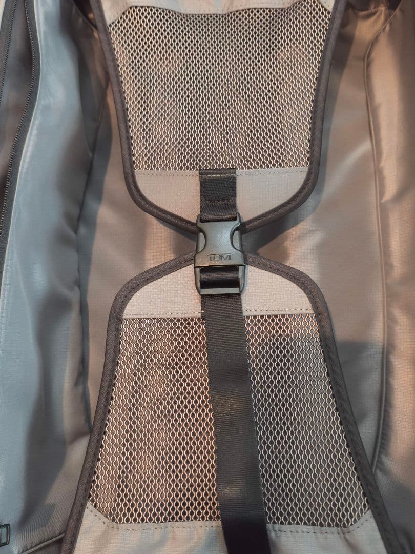 TUMI/ALPHA3/インターナショナル・エクスパンダブル2輪35㍑機内持込