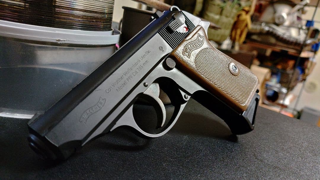 マルゼン　ワルサーppk 木目風グリップ