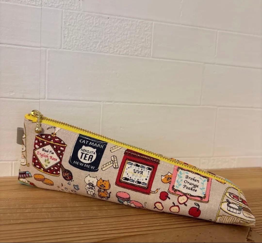 感謝価格　猫柄　巾着　ペンポーチ　小物入れ　ハンドメイド