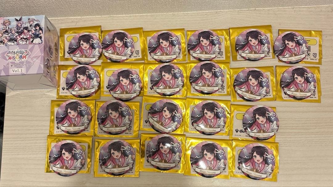 DIAMOND in the ROUGH 花芽なずな 缶バッジ×22個