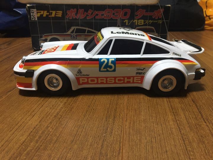 【昭和レトロ】ポルシェ930ターボ　1／18スケール