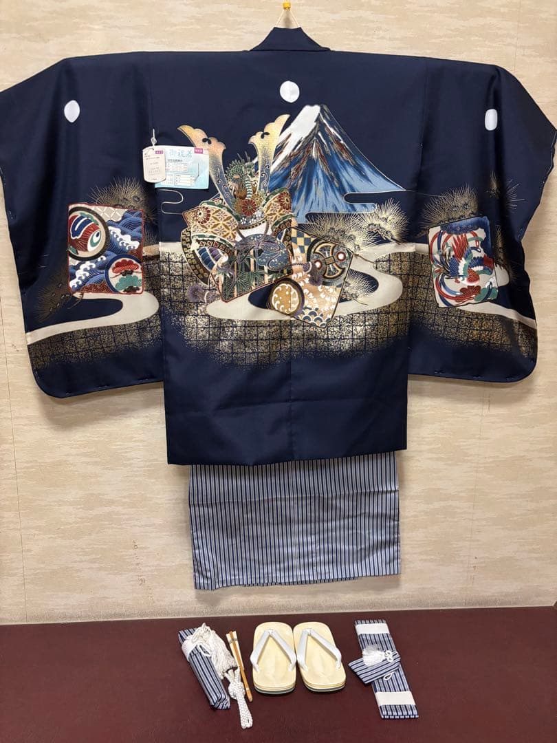 七五三　3歳男の子　着物・袴セット　紺系　五つ紋　富士山　兜　日本製　新品