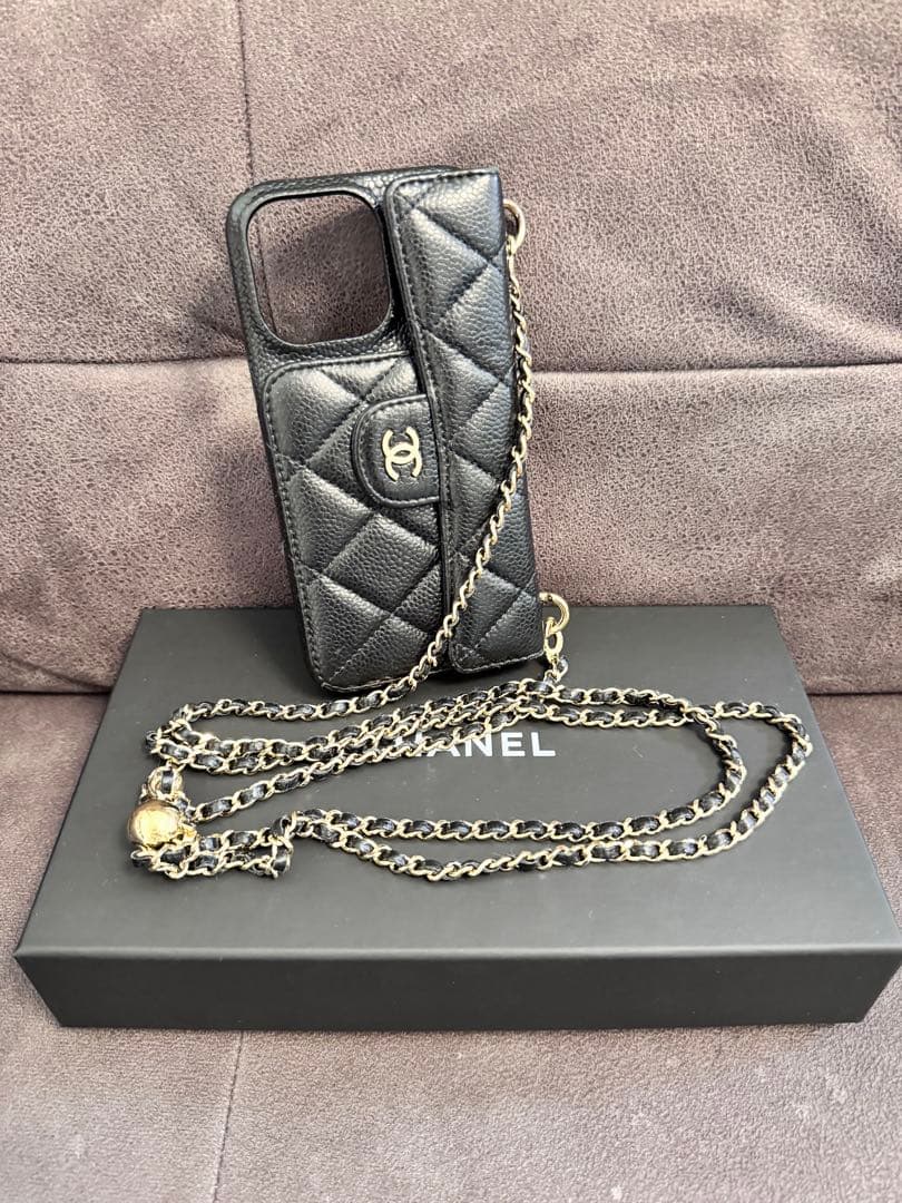 CHANEL iPhoneケース　15 pro Max