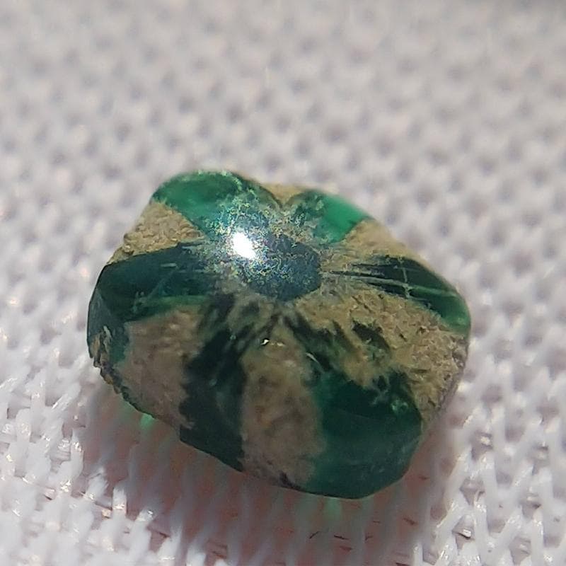 272 トラピッチェエメラルド コロンビア