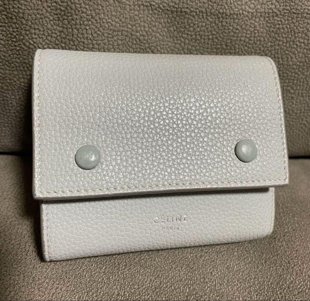 美品 セリーヌ　レザースモールフェールデッド　マルチファンクション　三つ折り財布