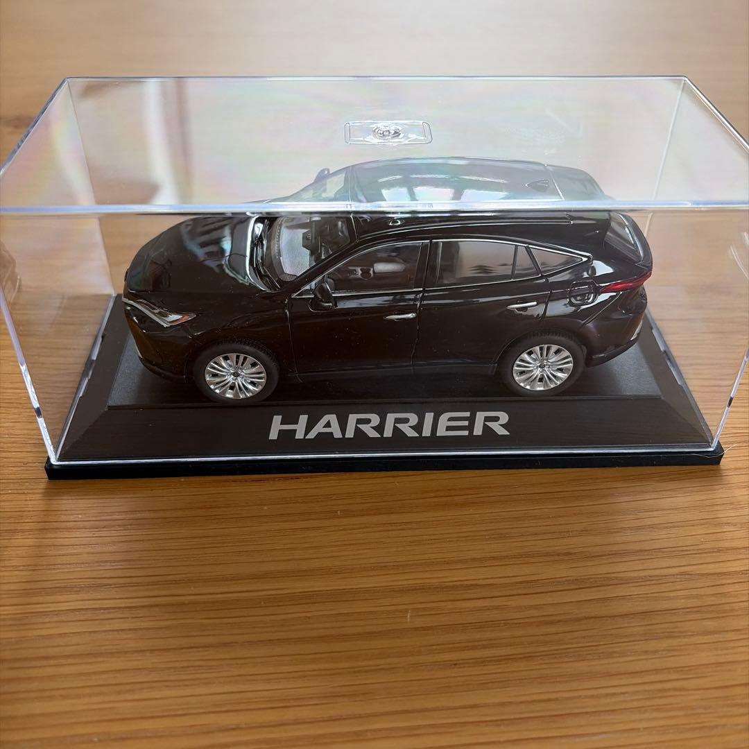 ハリアー80系ミニカー 1/30スケール カラーサンプル　202ブラック