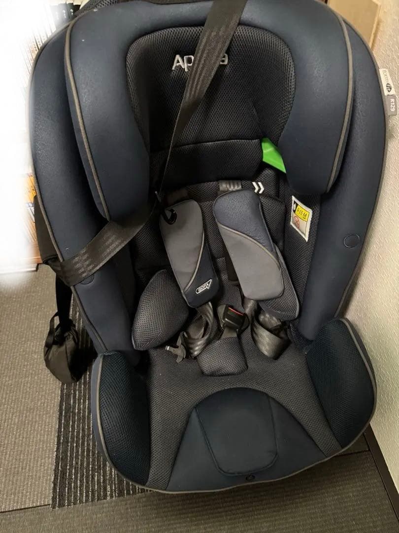 美品　Aprica フォームフィット　ISOFIX 360 セーフティー　シート