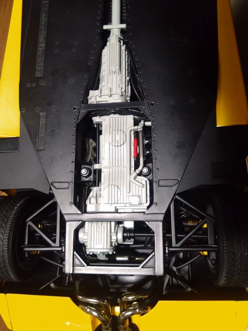 ムルシエラゴ　メタリックイエロー　1/12　Autoart