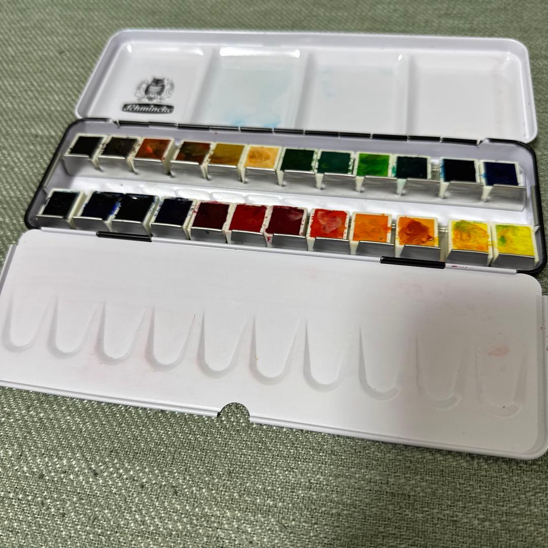 シュミンケ　ホラダム　透明水彩　ハーフパン　24色