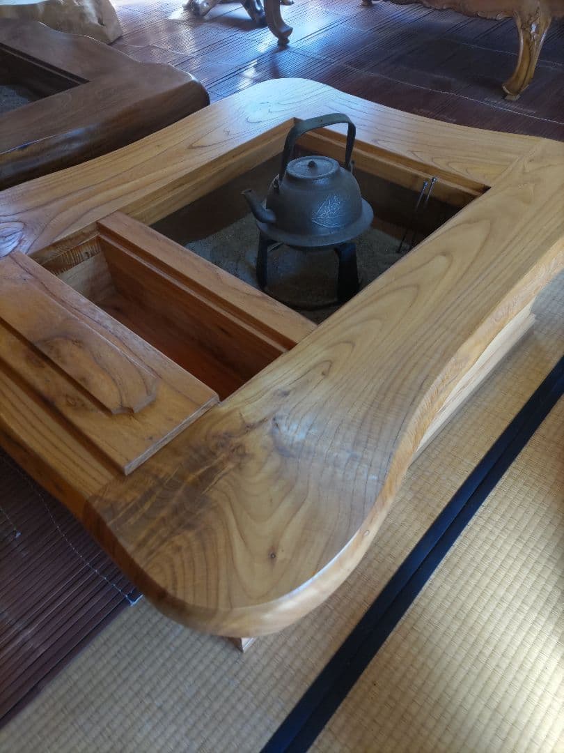 囲炉裏　センダン