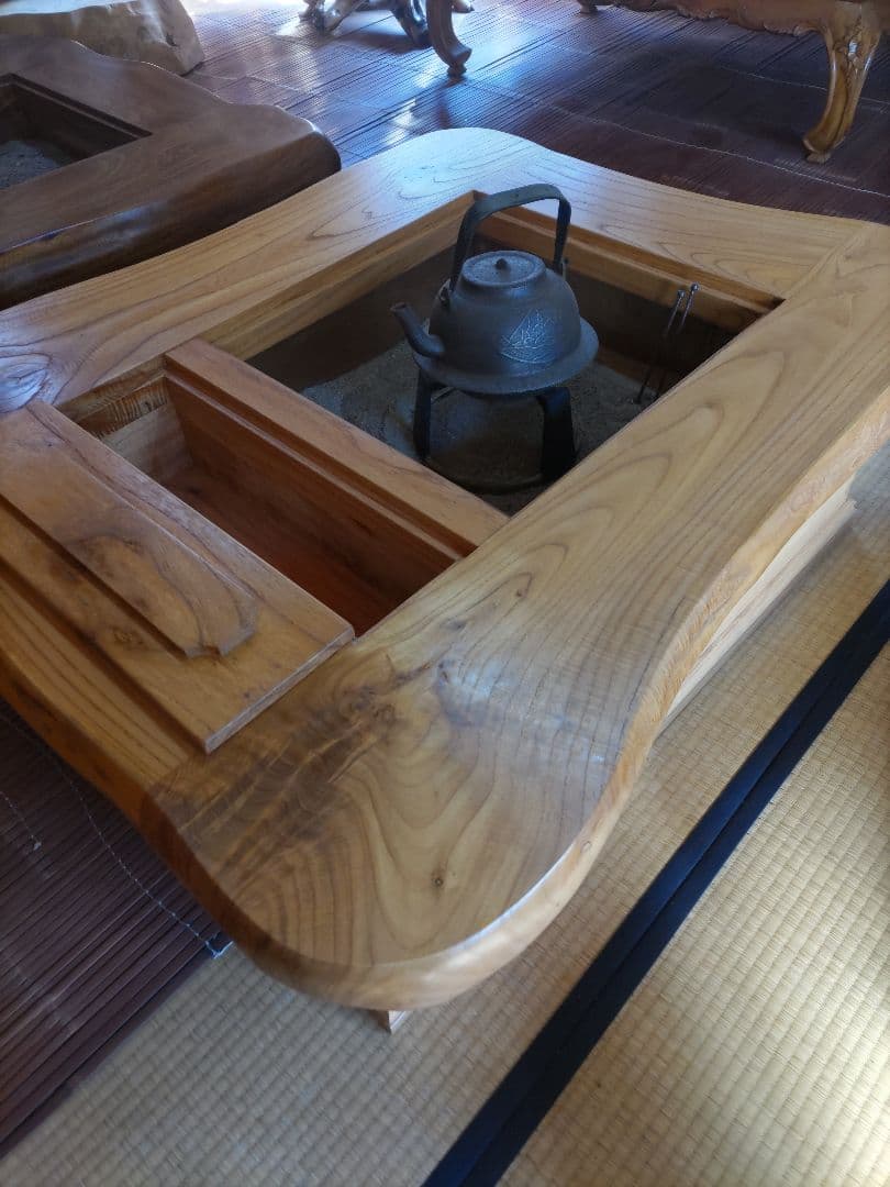 囲炉裏　センダン