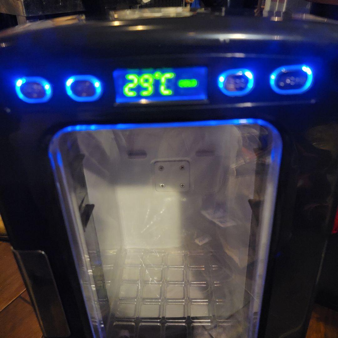 美品　持ち運び便利な冷温庫 １０L