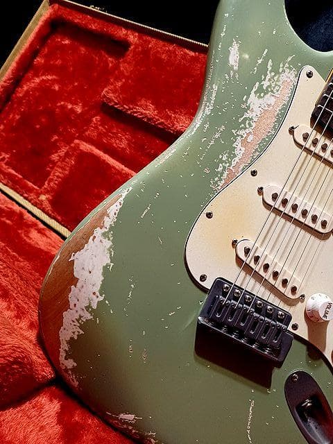 ギター OliveGreen RelicLaquerFinishStratocaster