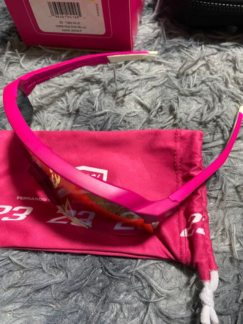 100%タティスJrモデルサングラス