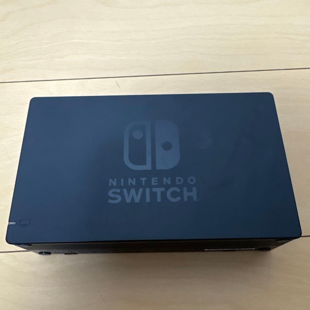 Switch 本体とドック