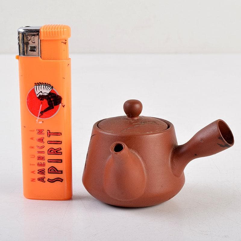 煎茶道具　俊峯作　紫砂　朱泥　鶴刻　急須　茶壷　C　9271