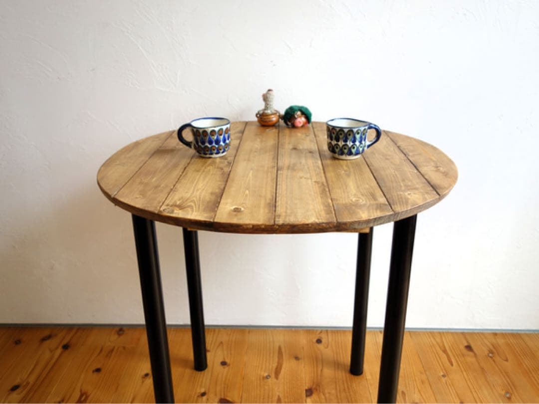 無垢材のラウンドテーブル【ハンドメイド家具】