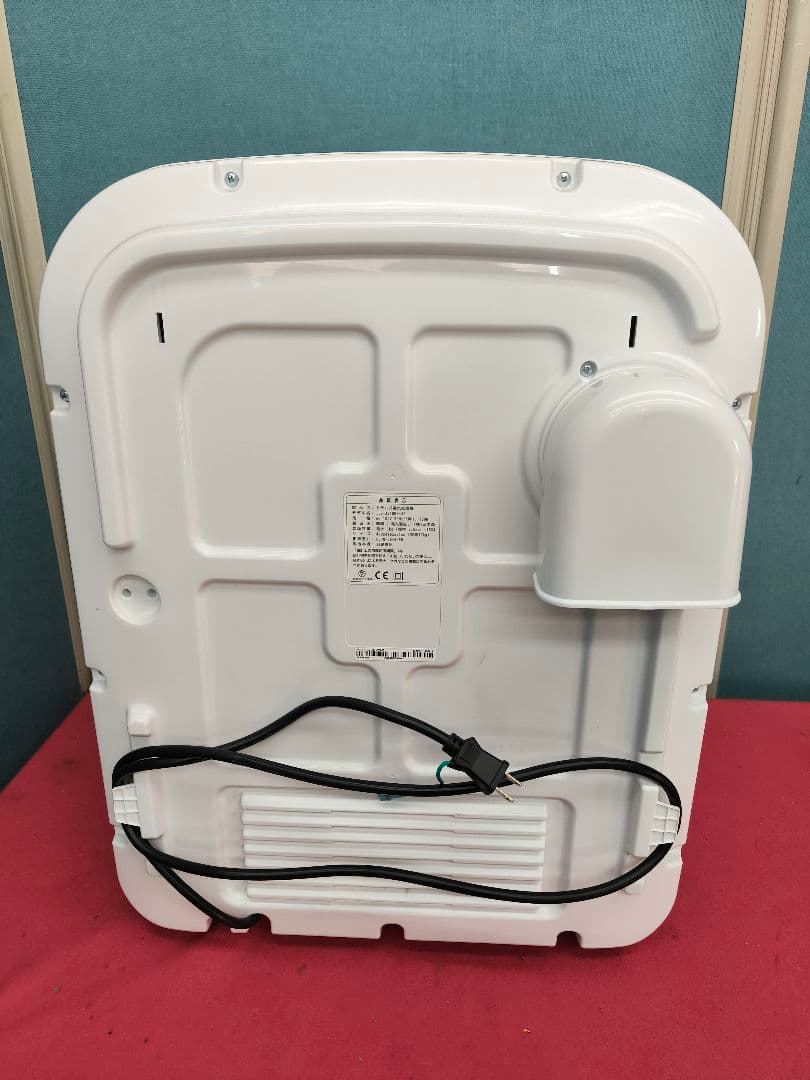 2023年製美品コンパクト電気衣類乾燥機3.0kg 　ILD-321UWB-JP