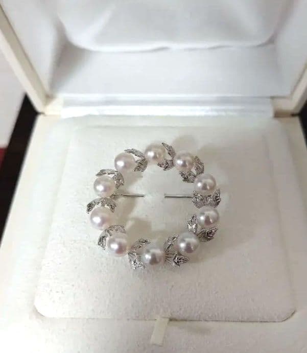 MIKIMOTO　ミキモト　ブローチ　サークル（直径3.5㌢）真珠5.5㍉　ＳＶ