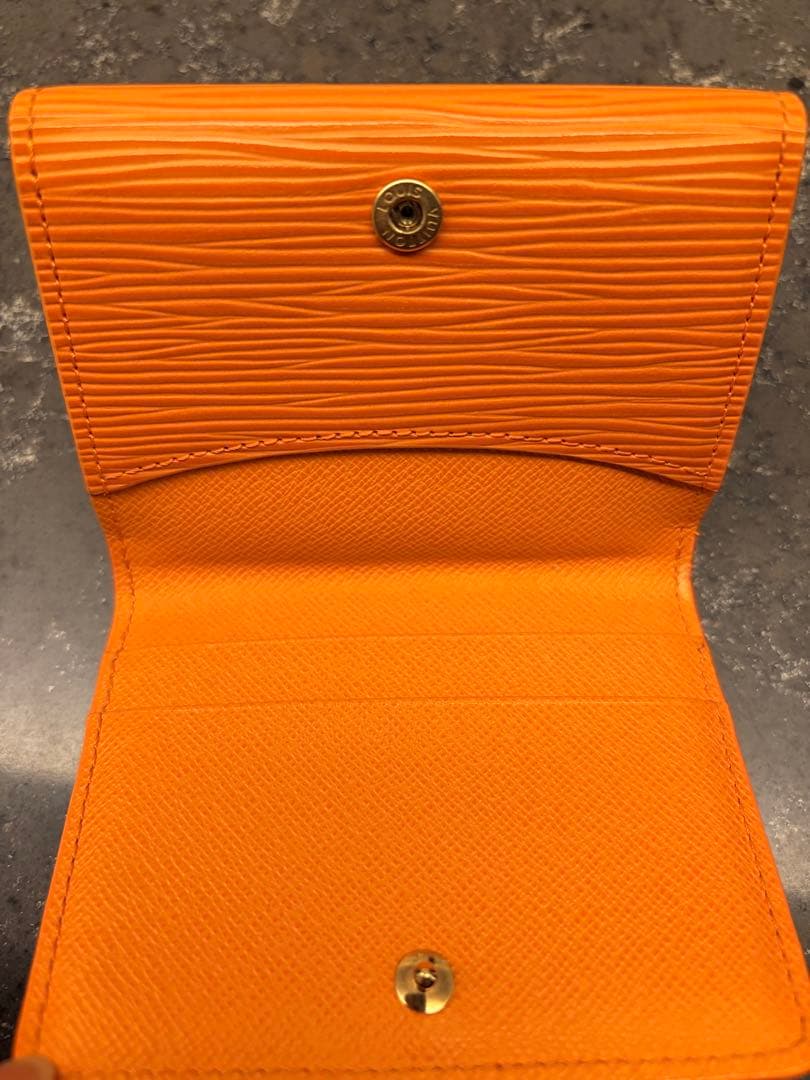 S*r様 ルイヴィトン　エピ　ラドロー　コンパクトウォレット　LV