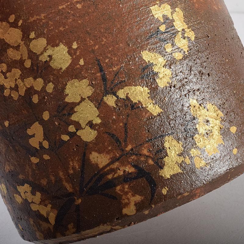 TM 益子焼　吉川水城作　金彩草文水指　共箱　C　7968