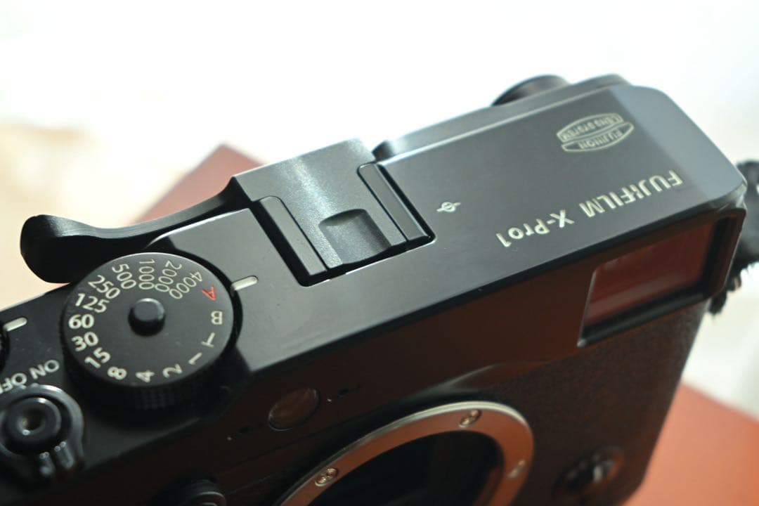 FUJIFILM X Pro1ボディ、専用グリップ　化粧箱