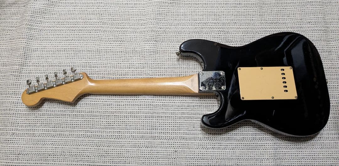 Fender Japan Stratocaster MST-32 レア仕様