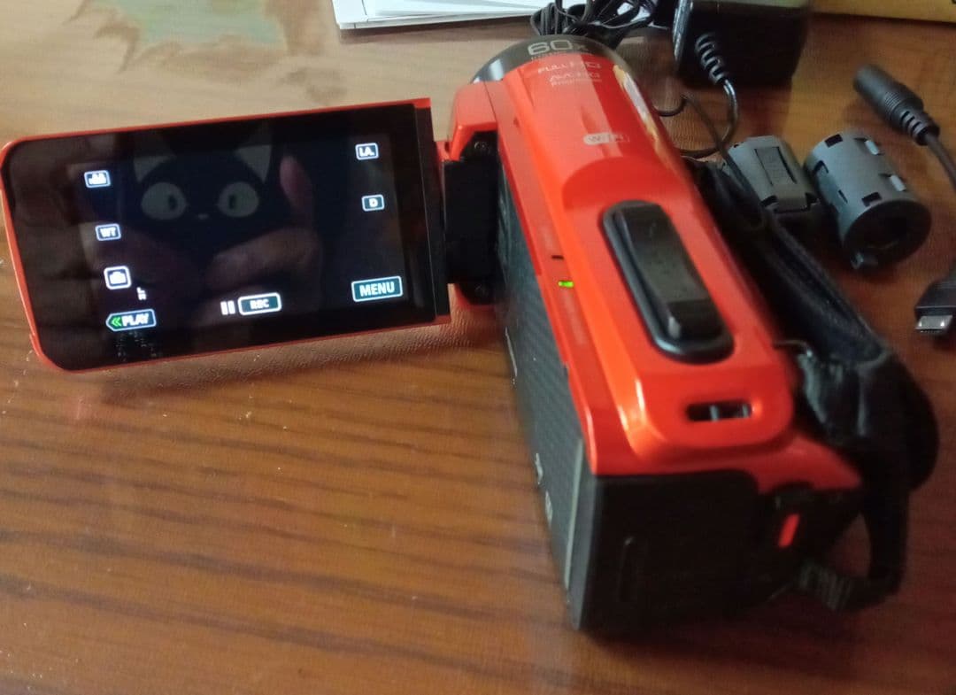 ビデオカメラ JVC GZ-RX680-D　Wi-Fi内蔵 防水機能付き