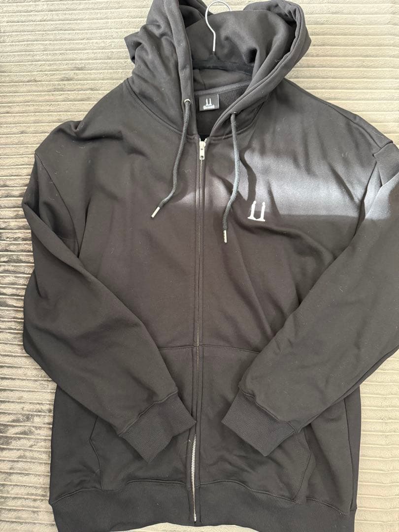 新品未使用 G-DRAGON Übermensch フーディ　黒　完売品