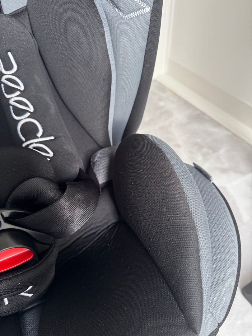 Reecle チャイルドシート 新生児~12歳頃 対応+抜け出し防止ベルト