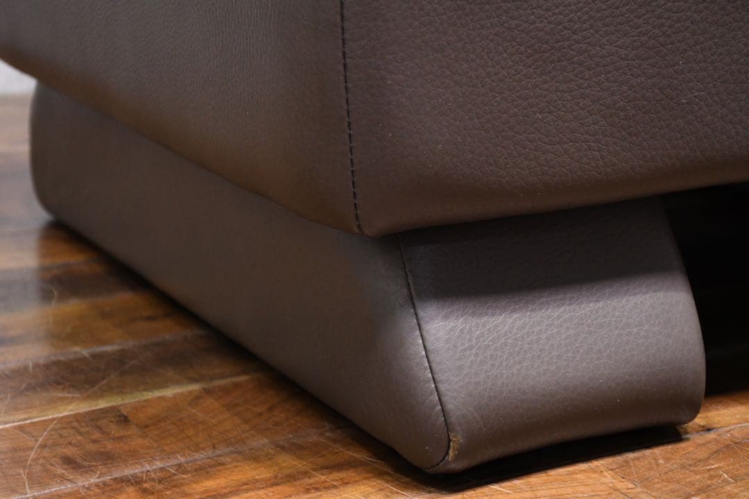 EAC52 シンプルモダン レザー/総本革張り オットマン スツール 足置き