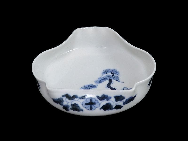 平戸　古伊万里　染付　岩に松の図　富士型変形皿　B354AS-DCk