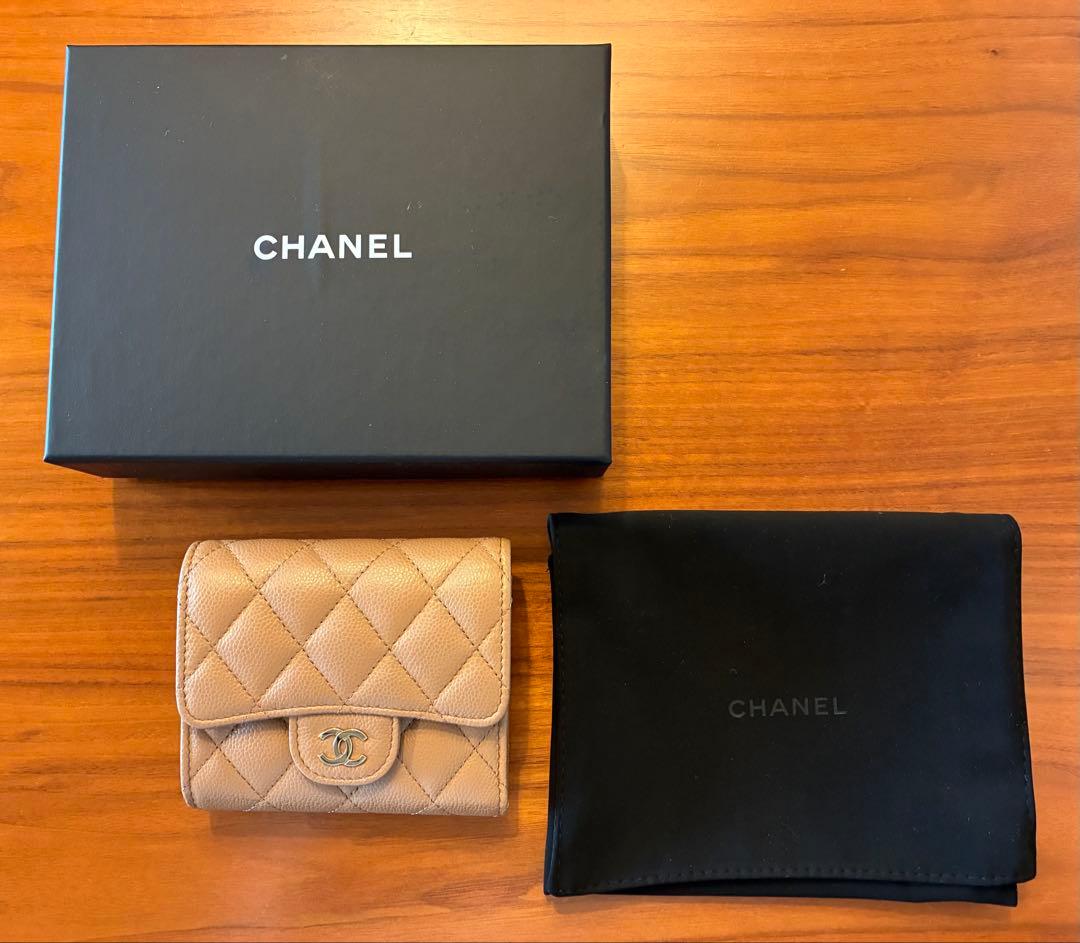 CHANEL マトラッセ　キャビアスキン　三つ折り財布　ベージュ