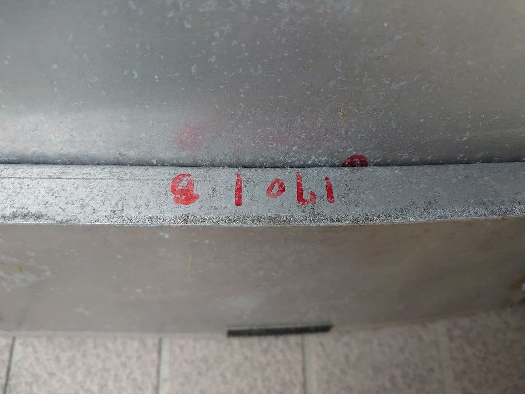 E1系MAX　車内階段部分　座席案内表示