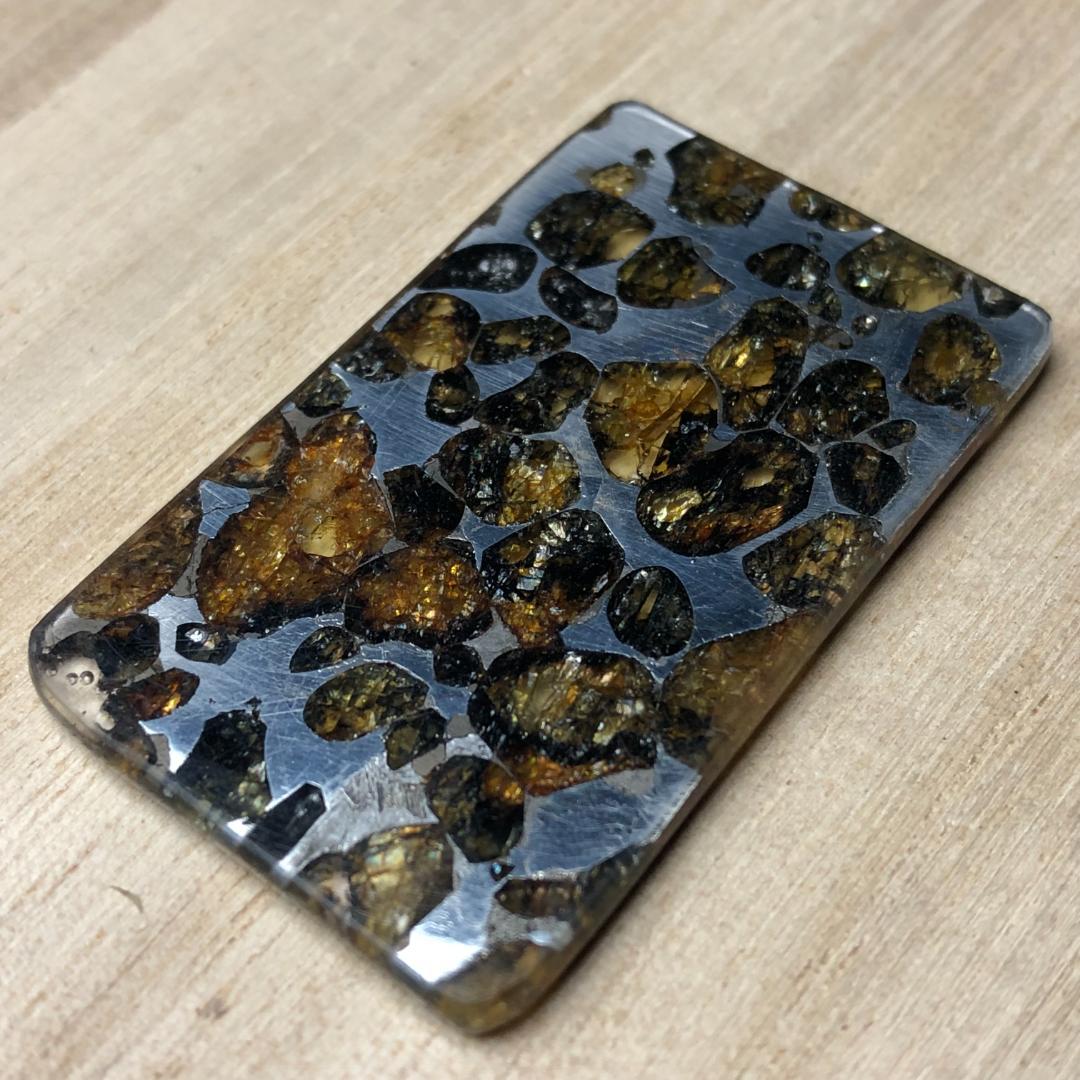 パラサイト隕石 隕石　石鉄隕石　セリコ隕石 美品　重さ約6ｇ　ケース付き