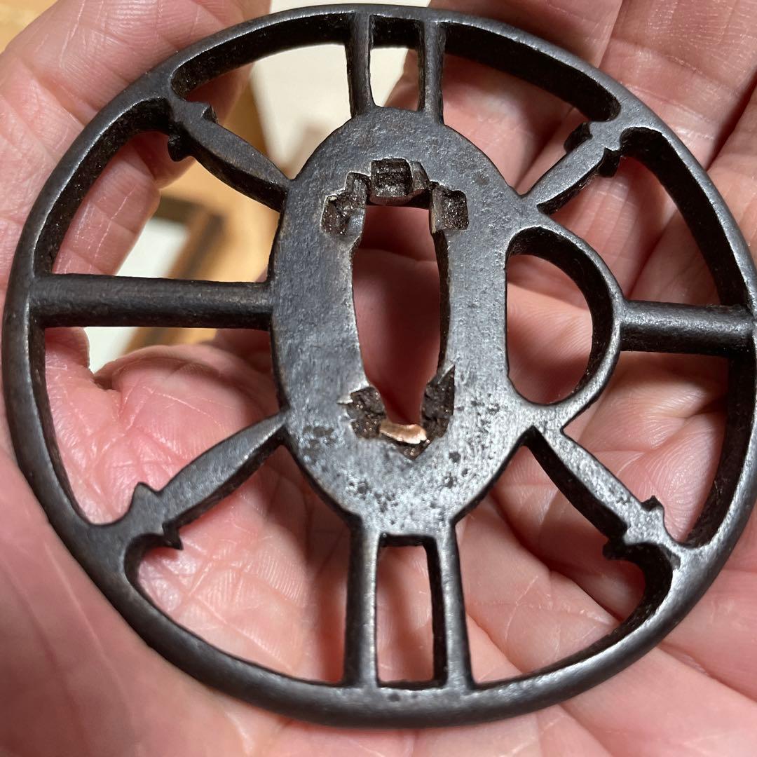 鍔　鐔　尾張透かし鍔　鉄地鍔