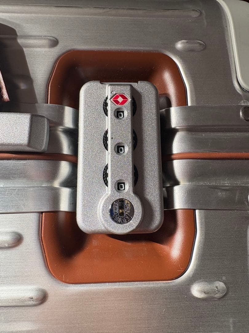 リモワ オリジナル キャビン ツイスト 生涯保証 機内持ち込み