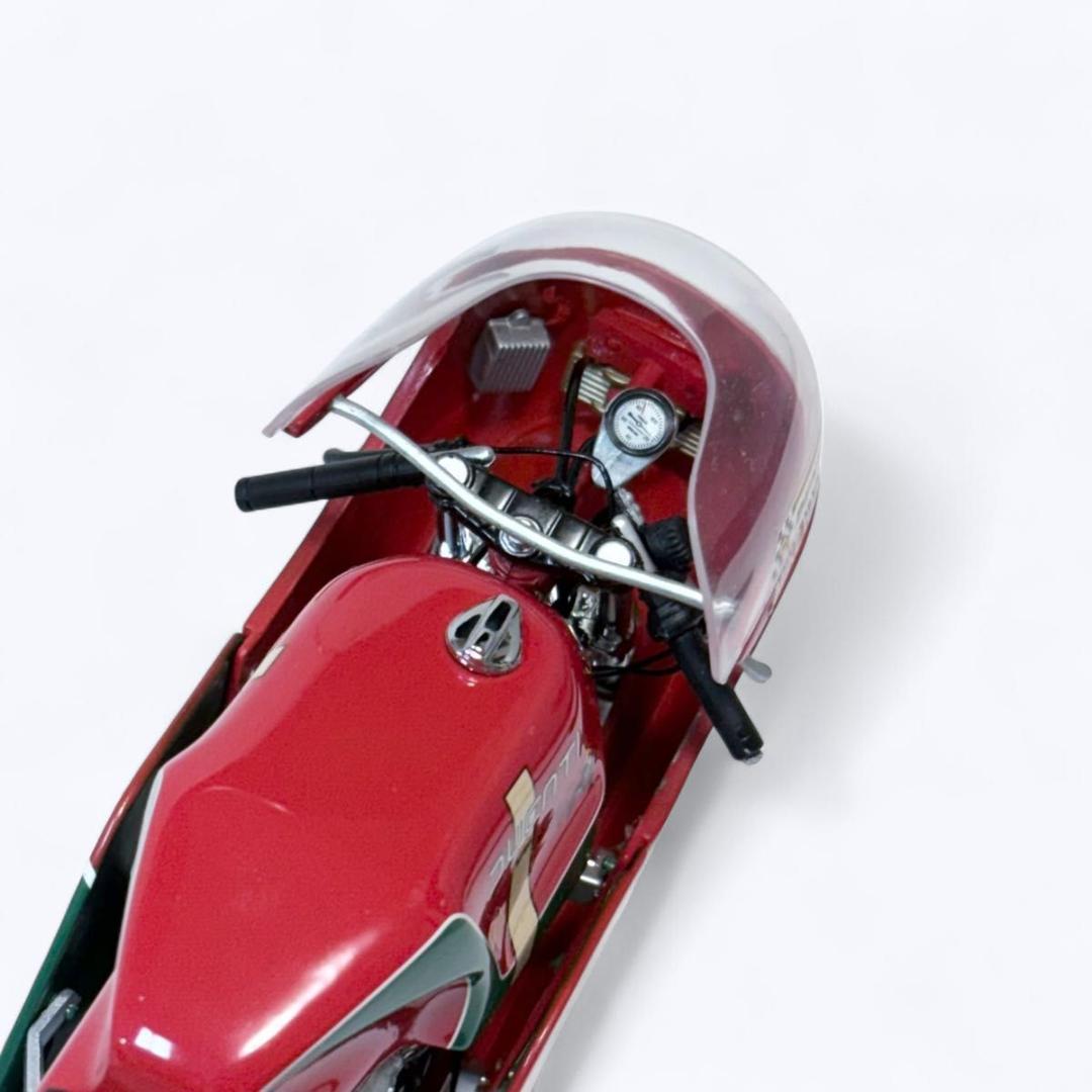 オートバイ・バイク MINICHAMPS 1/12 DUCATI 900 Racer IOM TT